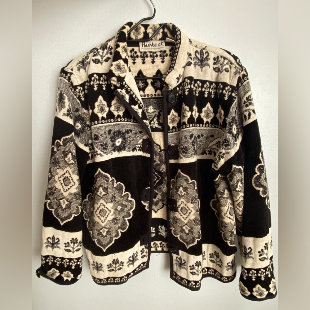 Vintage 90’s Flashback woven, tapestry jacket, size large, black and cream